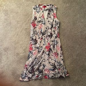 Sleeveless gray dress w/blue and pink florals